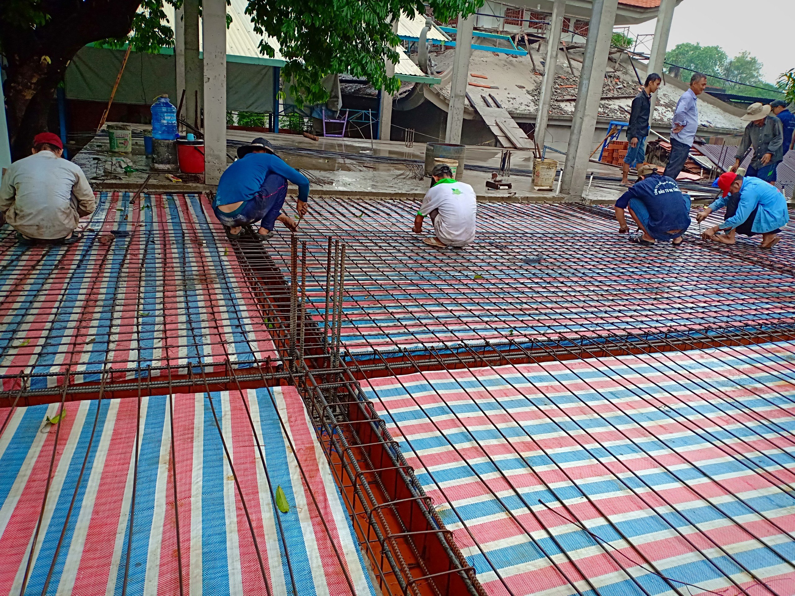 Thi công lắp đặt điện nước